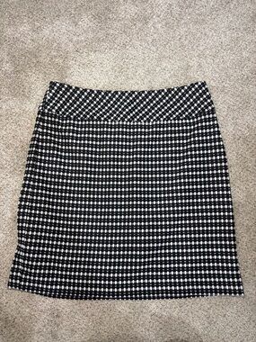 Ann Taylor Loft Black and White Dot Mini Lined Pencil Skirt Women's 4